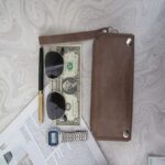 کیف موبایل و پول پرشین